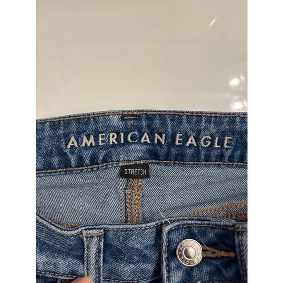American Eagle 90's Festival Mom Straight Ripped Distressed Stretch Jeans Size 4 - Picture 3 of 10